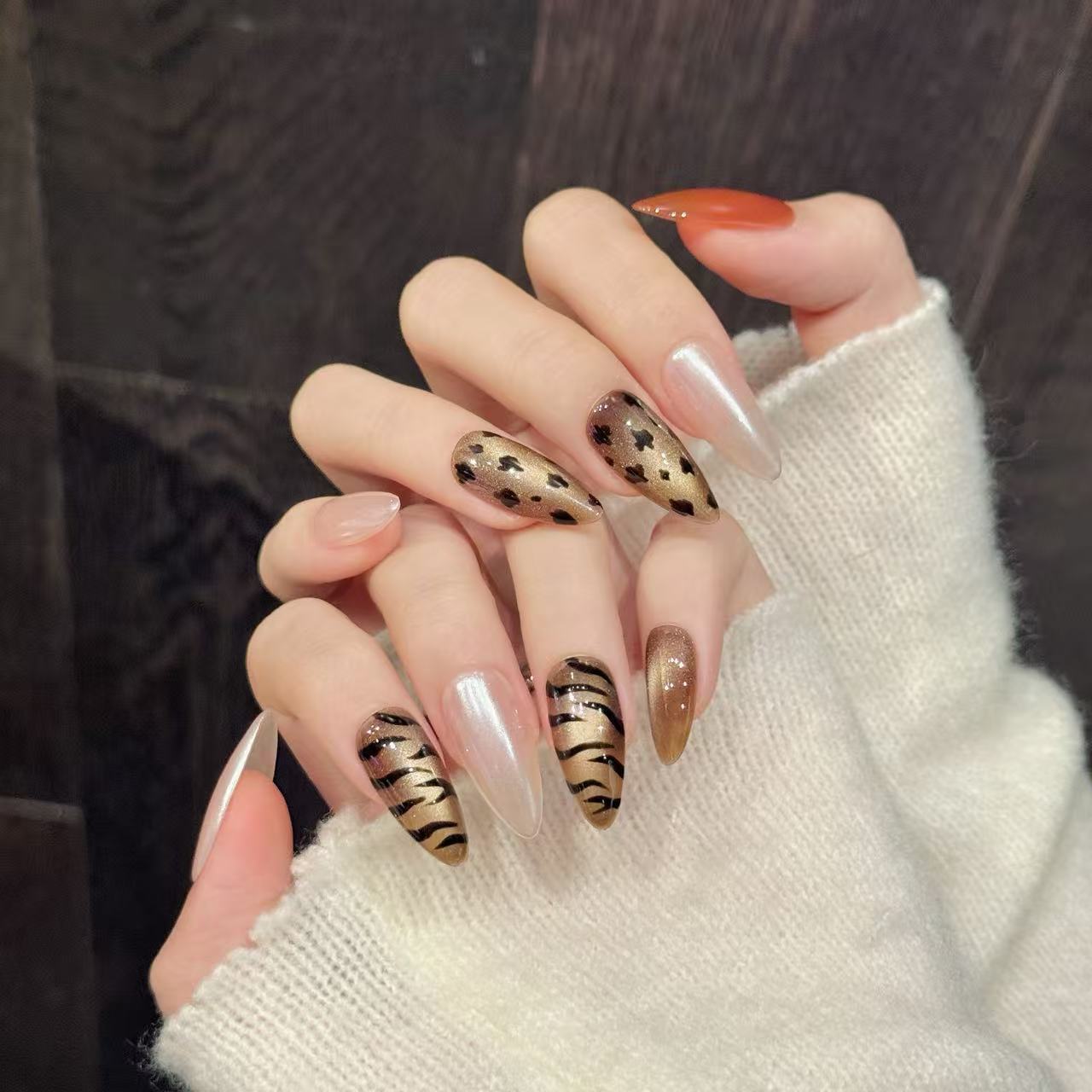 10pcs Handmade Almond Press On - Nail Art Zebra Design ulasan dan harga