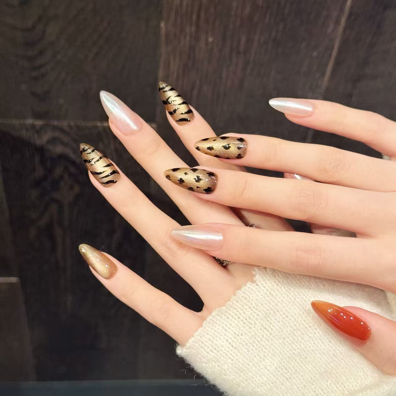 10pcs Handmade Almond Press On - Nail Art Zebra Design ulasan dan harga